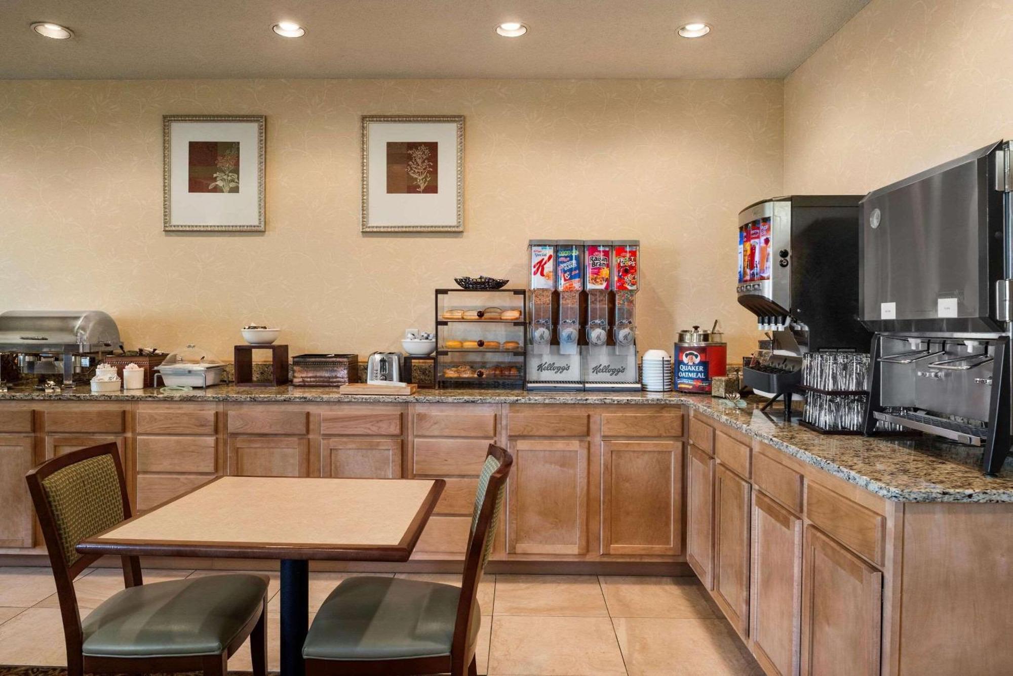 Country Inn & Suites By Radisson, Stevens Point, Wi Exteriér fotografie