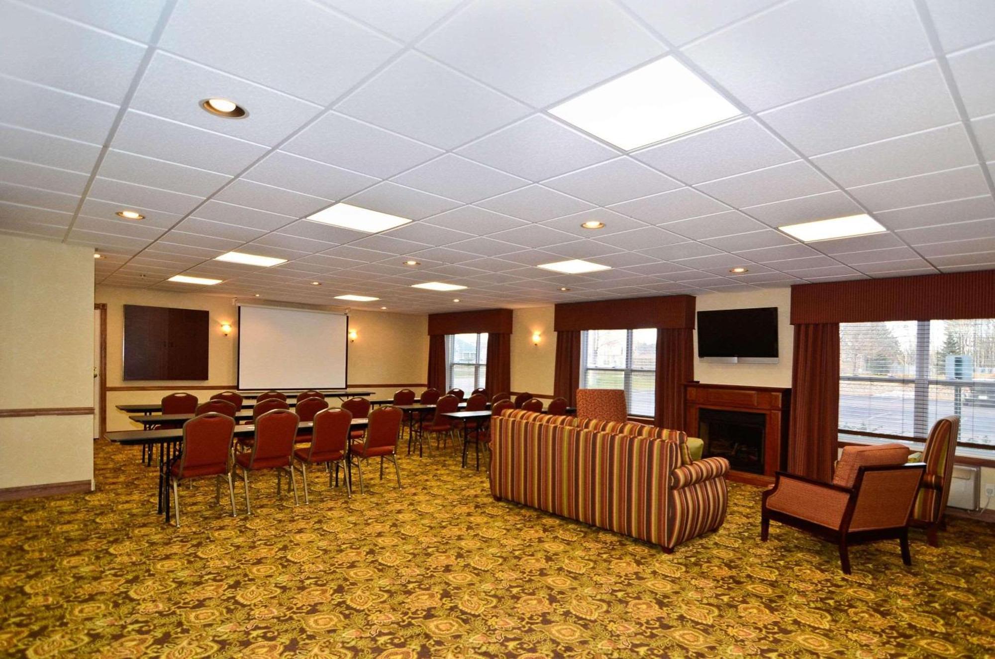 Country Inn & Suites By Radisson, Stevens Point, Wi Exteriér fotografie